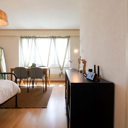 Cozy With Easy Access To * Berne